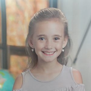 Meet your Posher, Dana